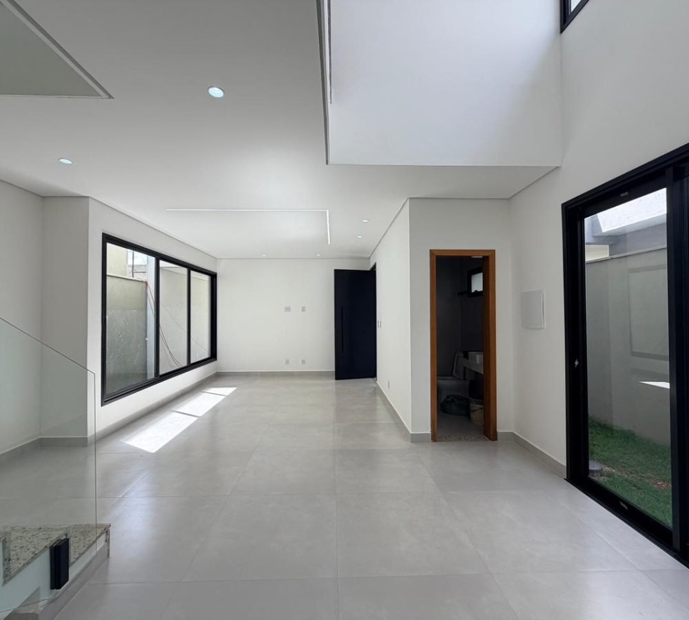 WhatsApp Image 2026-03-26 at 15.44.25