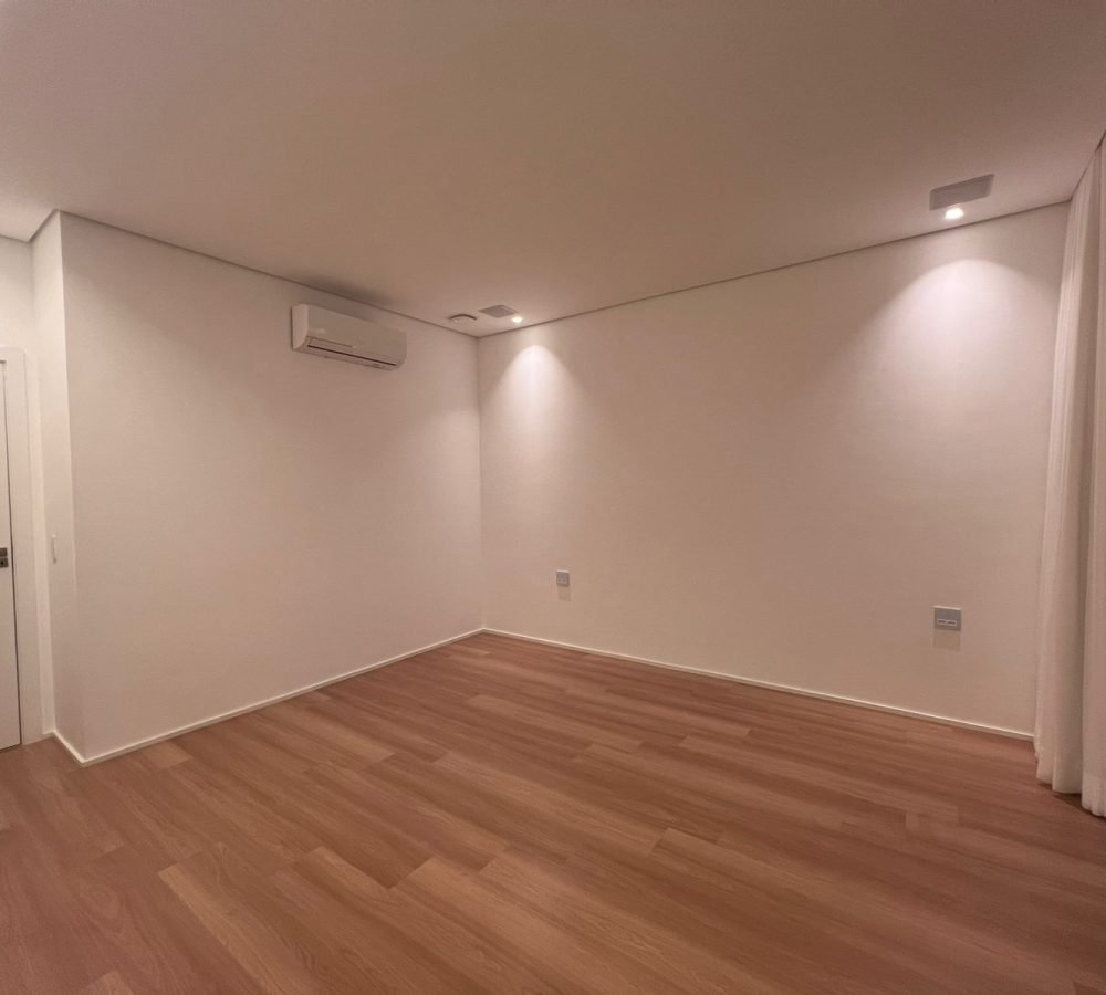 WhatsApp Image 2026-04-17 at 15.38.42 (5)