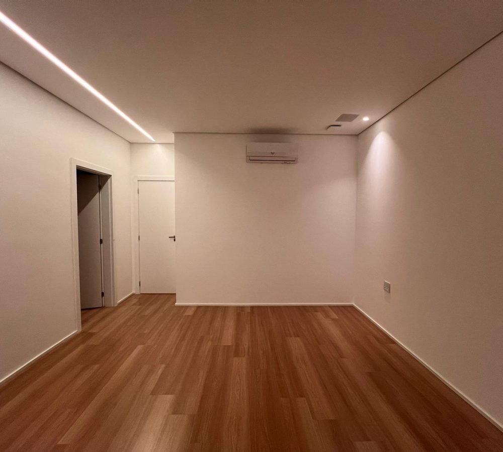 WhatsApp Image 2026-04-17 at 15.38.43 (2)